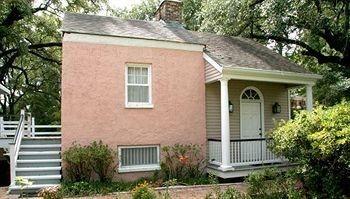 The Briars Bed & Breakfast0