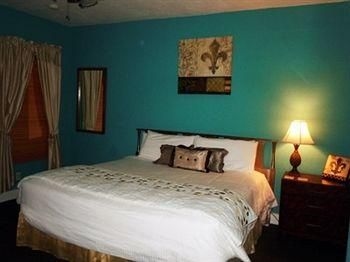 Alpine Inn4