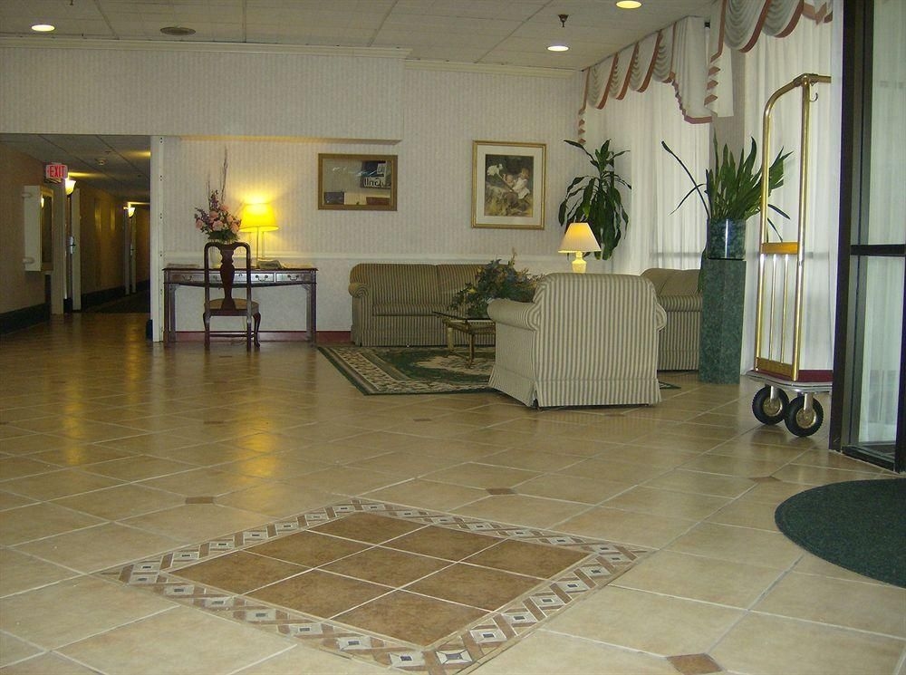 Carol Hotel Omaha4