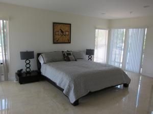 Las Olas Royal Beach Apartments3