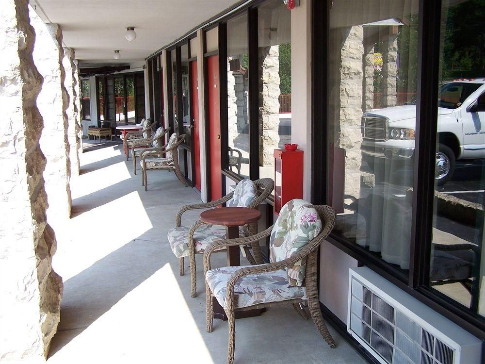 Stonegate Inn2