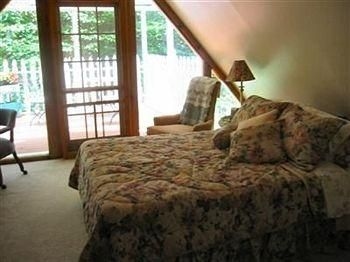 Rock Laurel Bed and Breakfast2