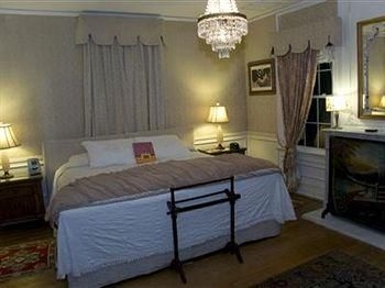 Melange Bed and Breakfast3