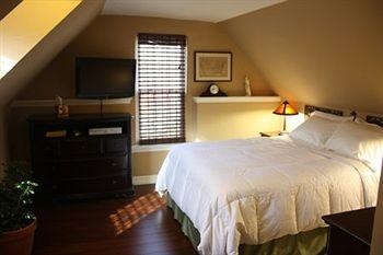 The Manor Bed and Breakfast1