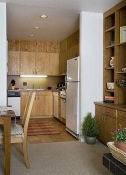 Blackjack Condominiums by Alta Chalets0