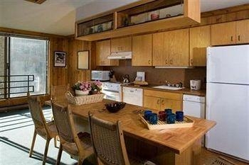 Blackjack Condominiums by Alta Chalets1
