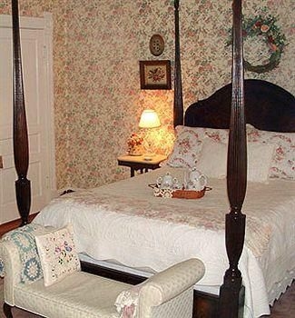Belle Hearth Bed and Breakfast3