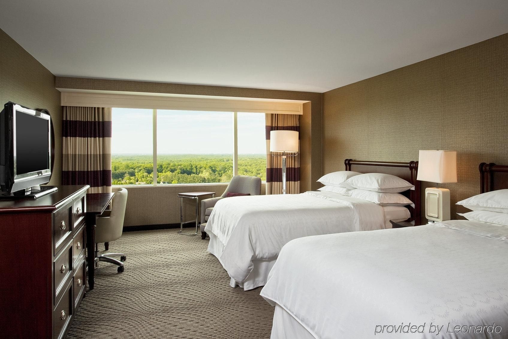 Sheraton Tysons Hotel3