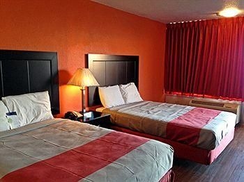 Motel 6 Leesville1