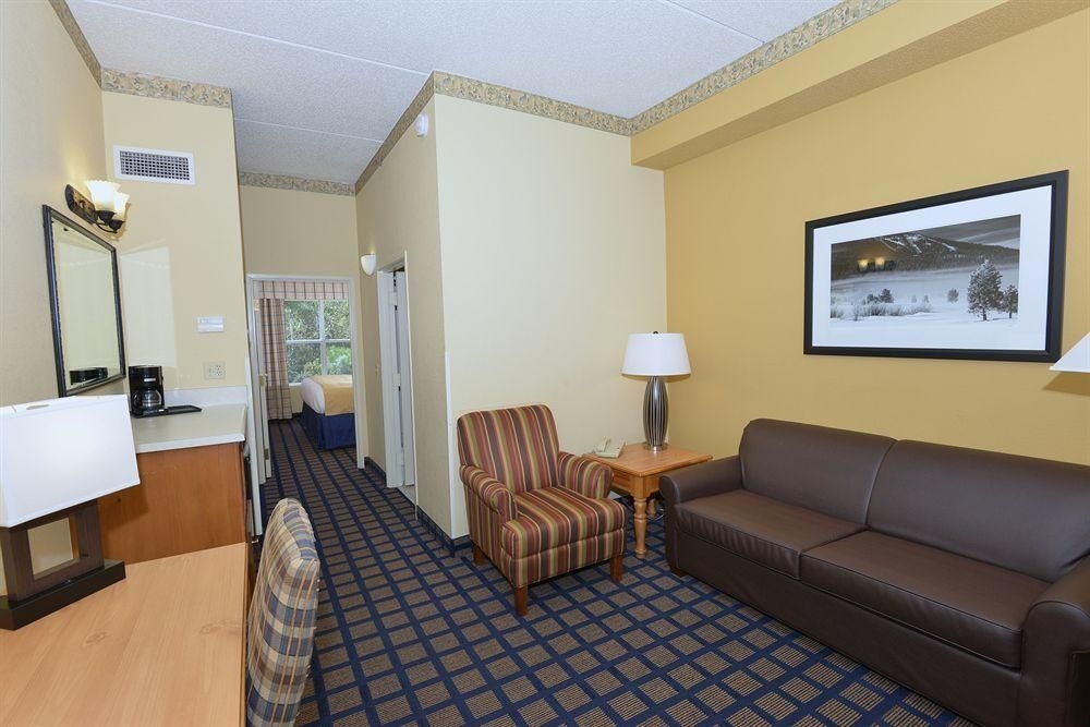 Country Inn & Suites By Carlson Lake City4