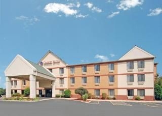 Comfort Suites0