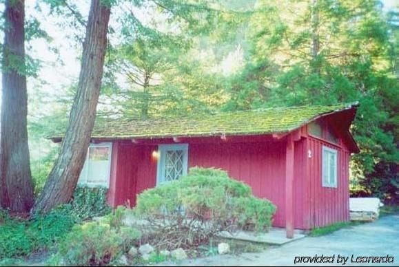 Jayes Timberlane Resort3