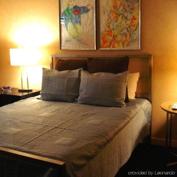 Lift One Condominiums0