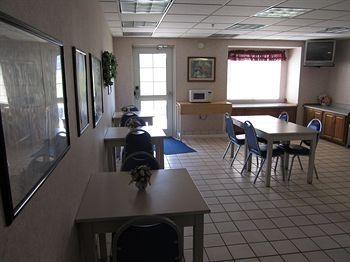 Sunset Inn & Suites1