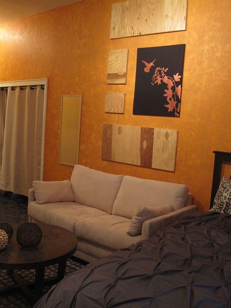 Chelsea Studio DR051