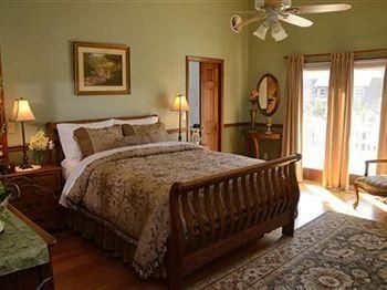 Dove Nest Bed and Breakfast3
