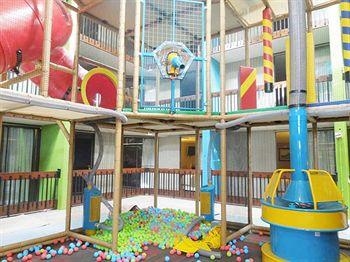The Pzazz Resort and Catfish Bend Inn and Spa1
