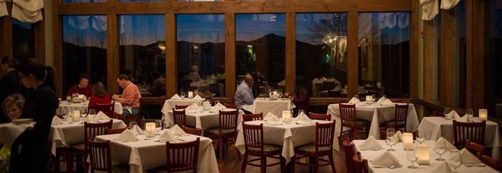Crestwood Resort & Spa2