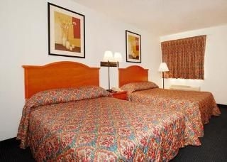 Rodeway Inn1