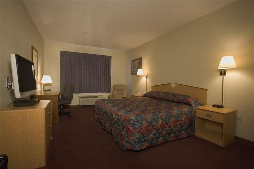 Wichita Inn West Airport4