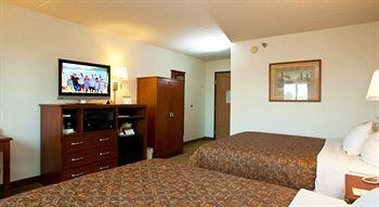 AMERICINN OWATONNA4