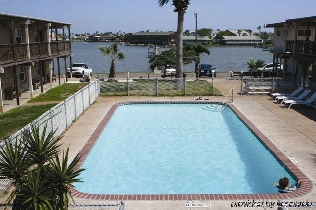 Surfside Inn Suites0