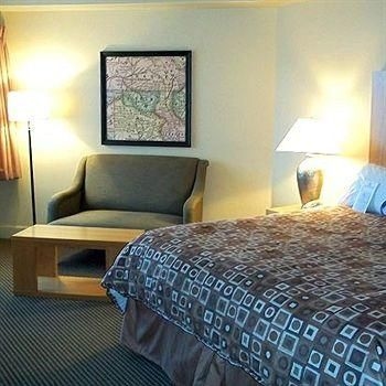 Timbers All Suite Hotel2