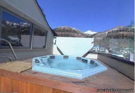 Hotel Columbia4