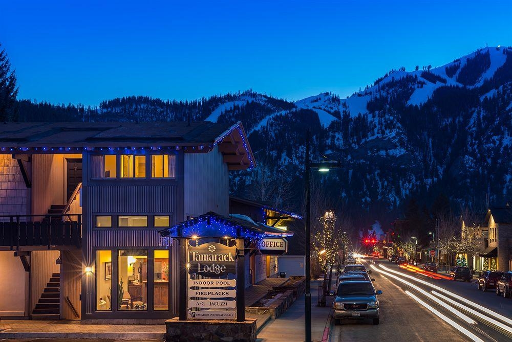 Tamarack Lodge3