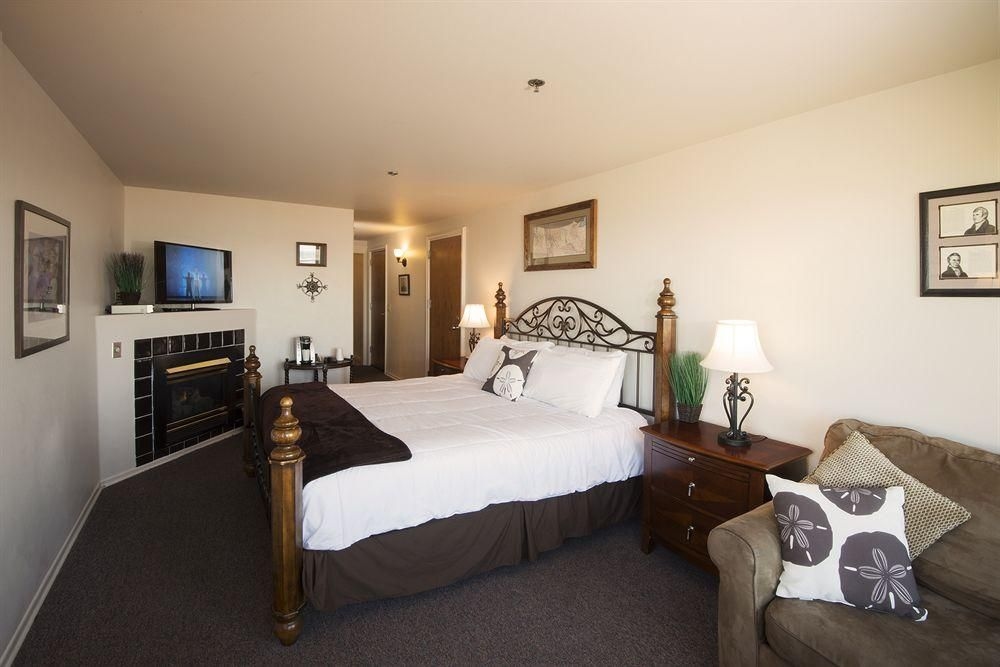 Seaside Oceanfront Inn4