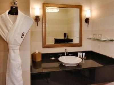 Angeleno Hotel3