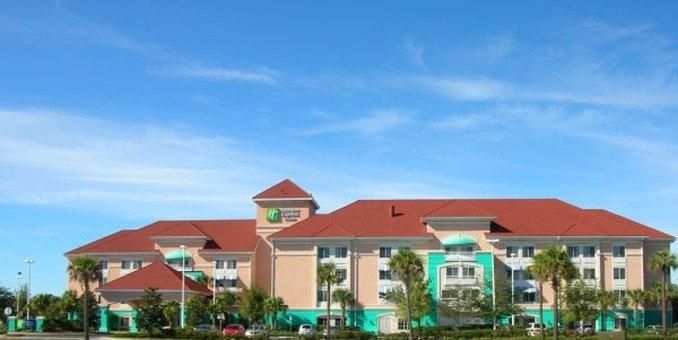 Holiday Inn Express Orlando-Lake Buena Vista East4