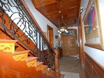 Mt Vernon Square Bed and Breakfast0