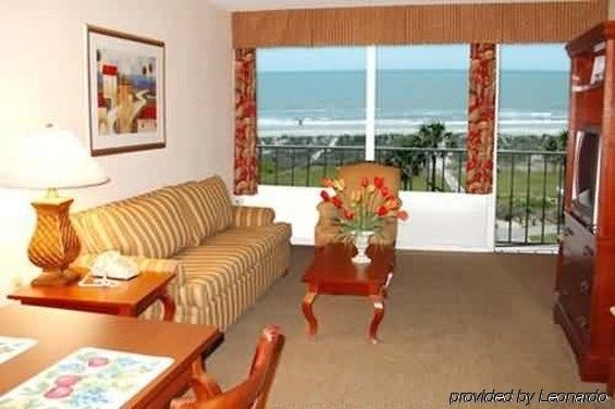Cabana Shores Inn0