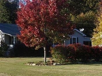 Cozy Southern Charm Bed and Breakfast2