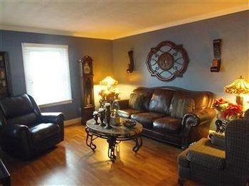 Cozy Southern Charm Bed and Breakfast0