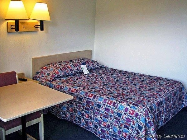 Motel 6 Bowling Green3