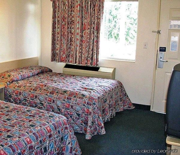 Motel 6 Bowling Green2