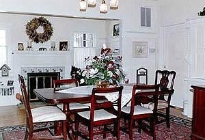 HIDDEN OAK INN4