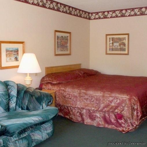 Huntington Inn4