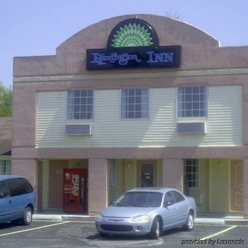 Huntington Inn1