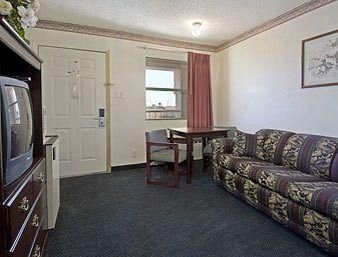 Ramada Limited - Wichita Falls/Sheppard AFB Area3