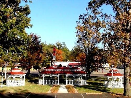 MURRAY PLAZA LODGE0