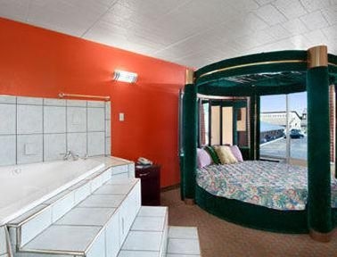 Travelodge Morgantown1
