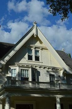 Pleasant Street Bed and Breakfast1