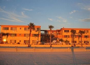 Page Terrace Beachfront Hotel4
