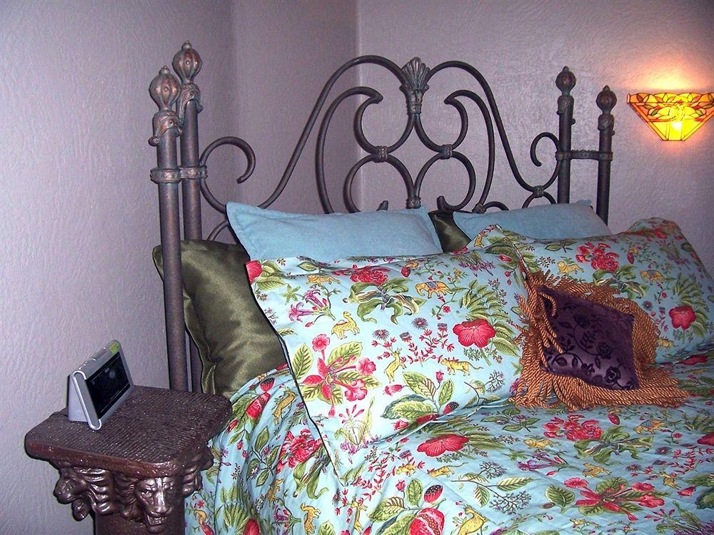 Wild Rose Manor0