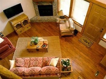 Lodges at Table Rock Lake2