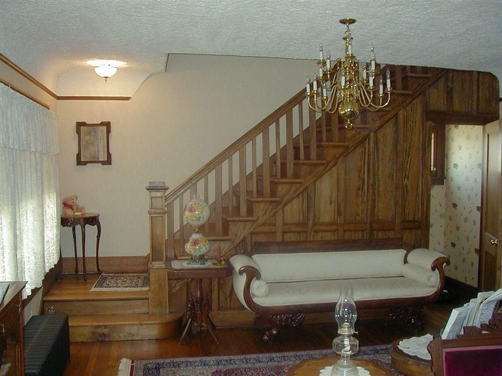 Dearborn Bed And Breakfast0