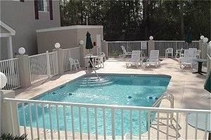 American Inn and Suites Marianna2